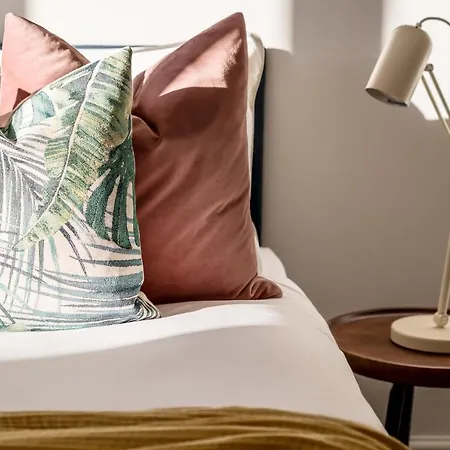 No. 5 The Court-with Free Parking 温德米尔