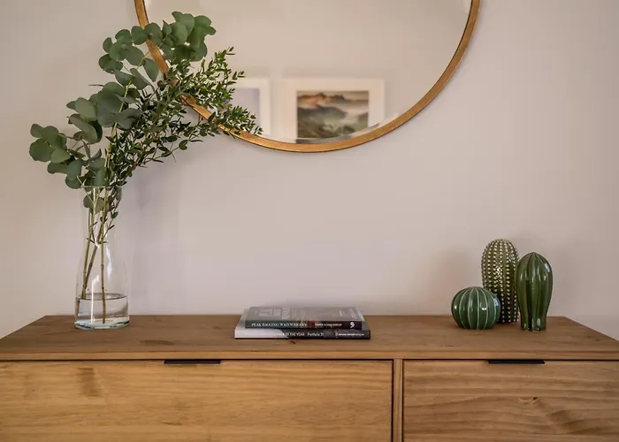 No. 5 The Court-with Free Parking 公寓 *