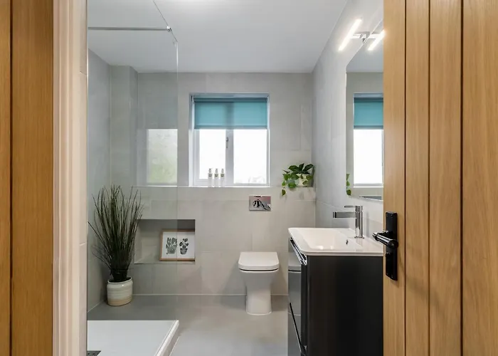 No. 5 The Court-with Free Parking Apartamento Windermere